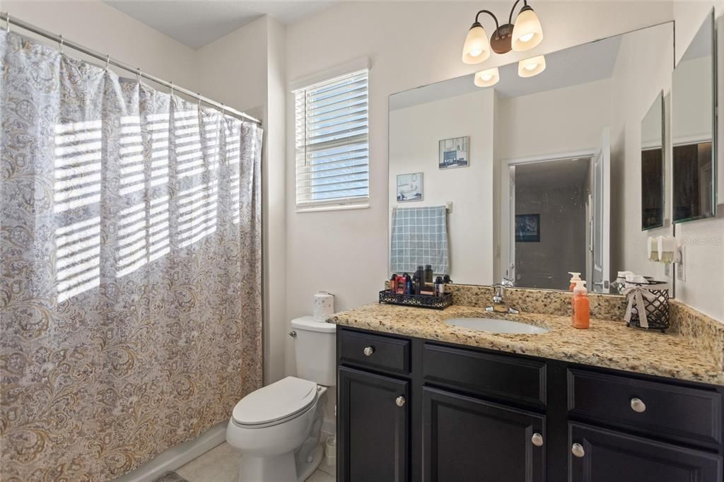 For Sale: $390,000 (4 beds, 3 baths, 2384 Square Feet)