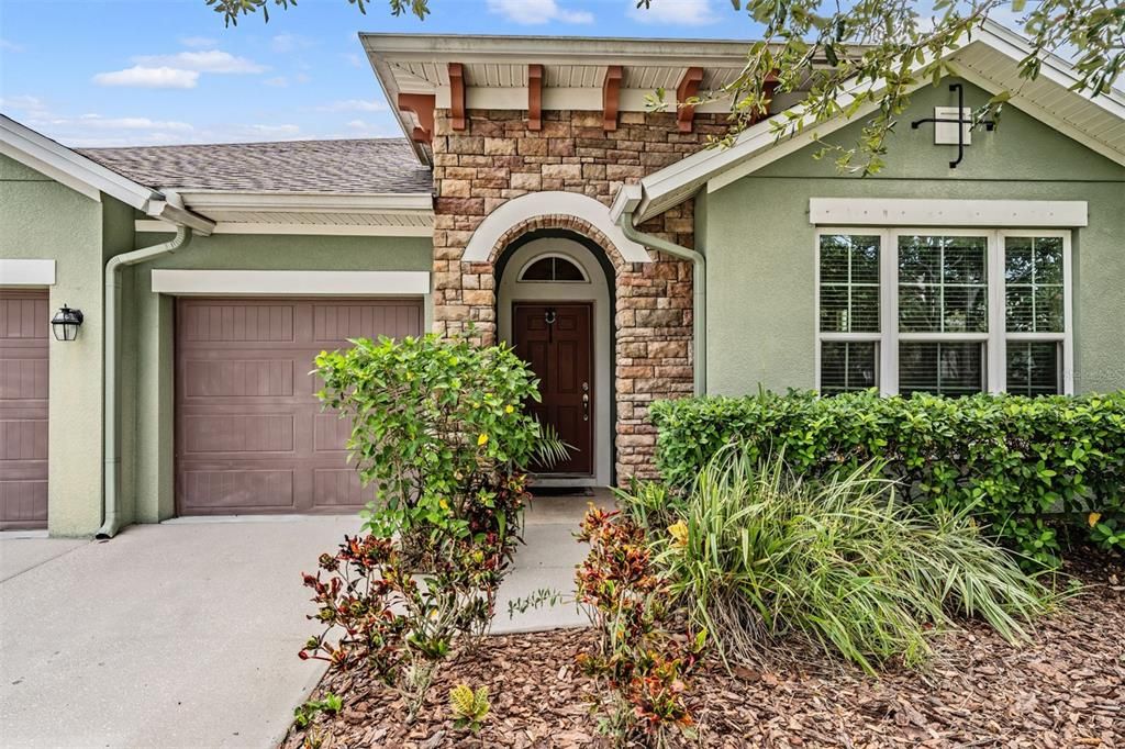 For Sale: $440,000 (3 beds, 3 baths, 2610 Square Feet)