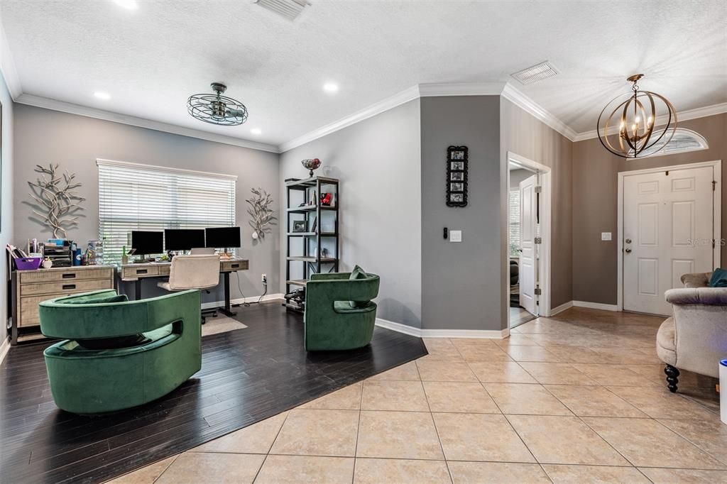 For Sale: $440,000 (3 beds, 3 baths, 2610 Square Feet)