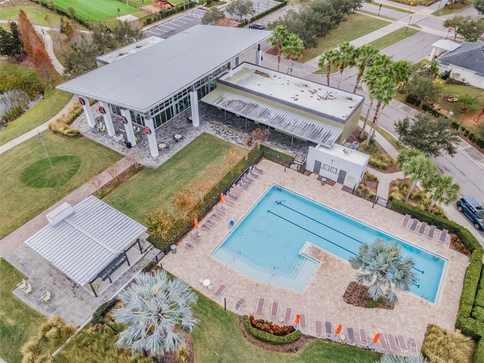 For Sale: $440,000 (3 beds, 3 baths, 2610 Square Feet)