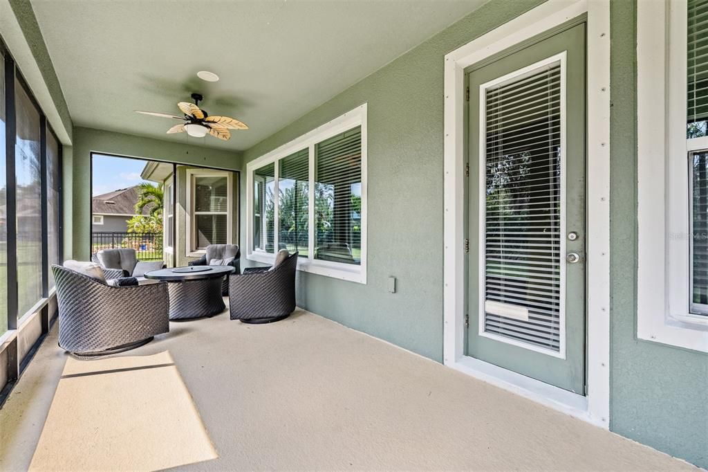 For Sale: $440,000 (3 beds, 3 baths, 2610 Square Feet)