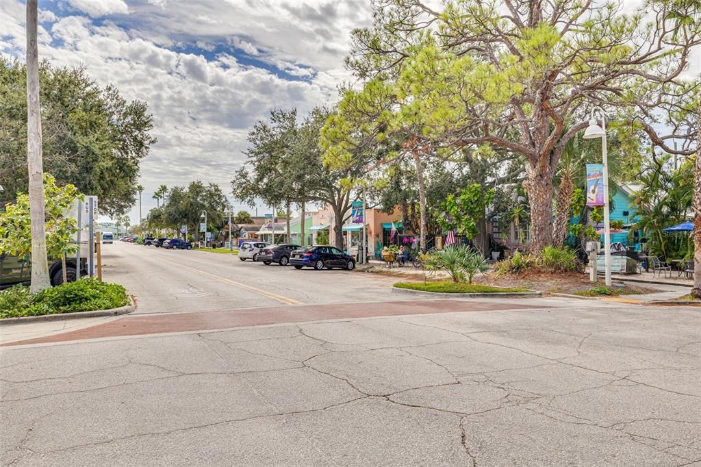 En Venta: $565,000 (3 camas, 2 baños, 1106 Pies cuadrados)