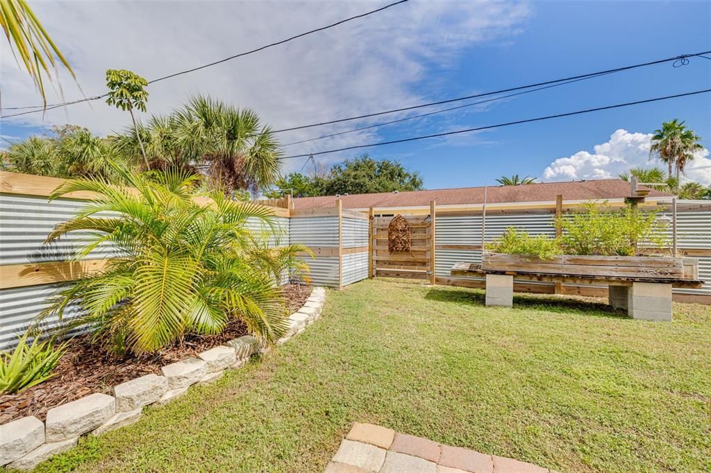 En Venta: $565,000 (3 camas, 2 baños, 1106 Pies cuadrados)