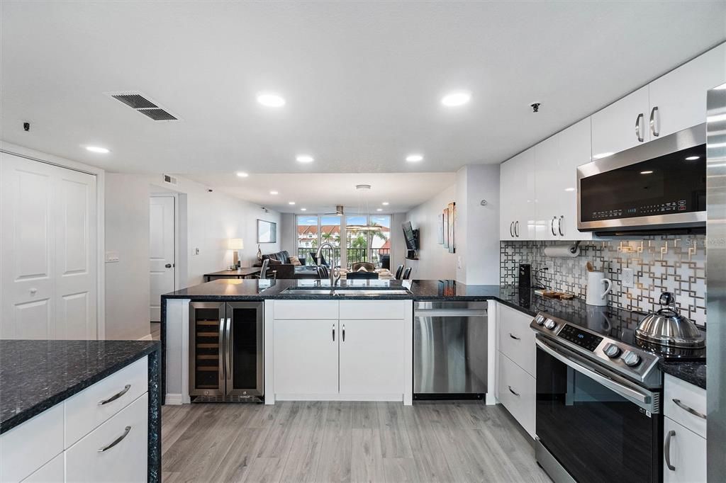 For Rent: $3,900 (2 beds, 2 baths, 1265 Square Feet)