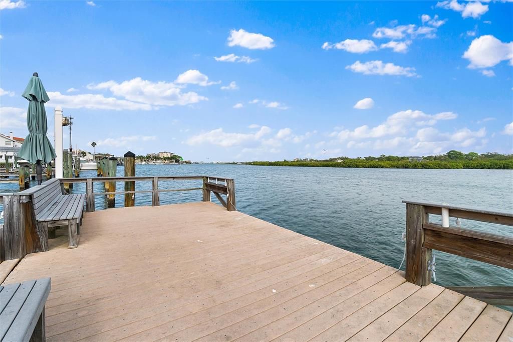 For Rent: $3,900 (2 beds, 2 baths, 1265 Square Feet)