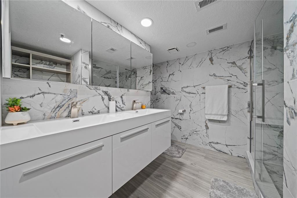 For Rent: $3,900 (2 beds, 2 baths, 1265 Square Feet)