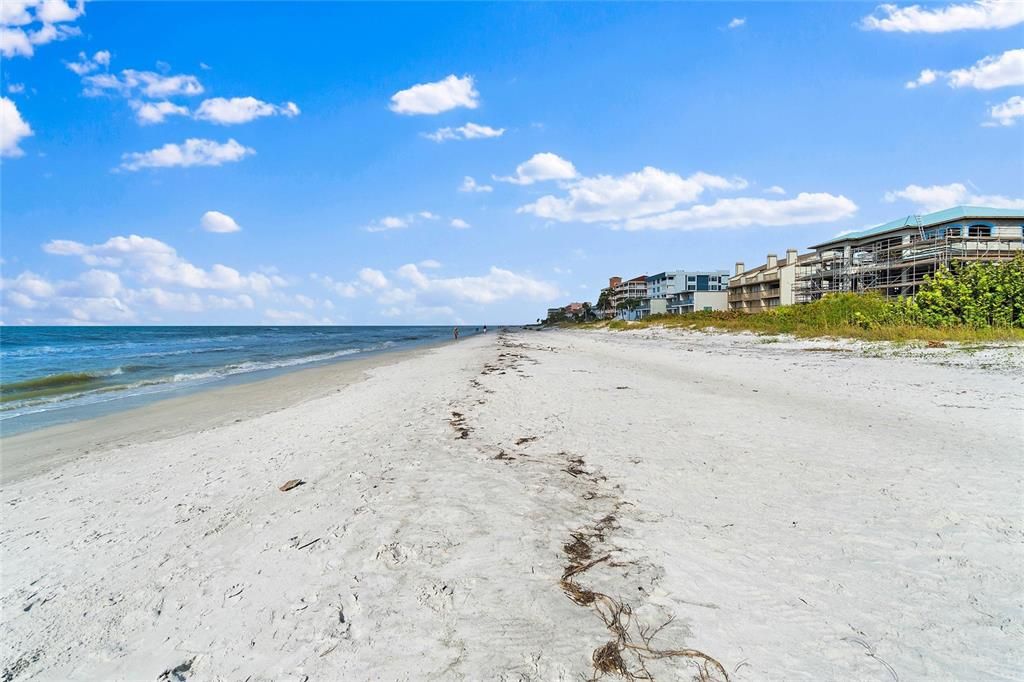 For Rent: $3,900 (2 beds, 2 baths, 1265 Square Feet)