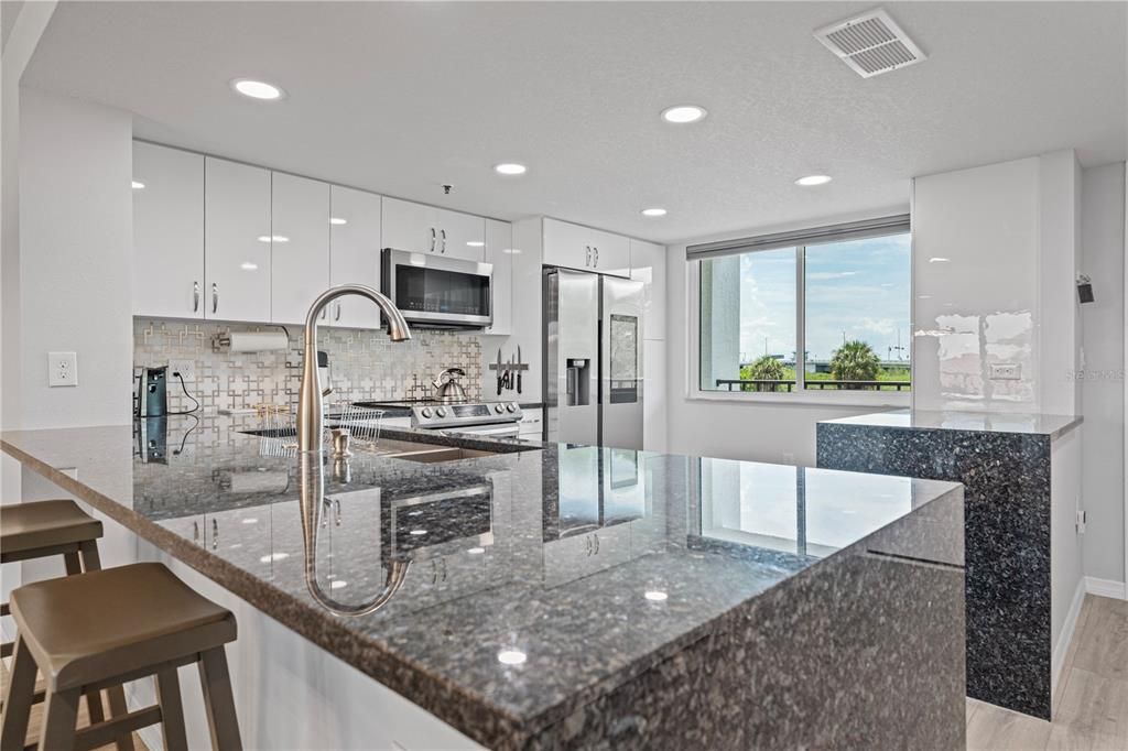 For Rent: $3,900 (2 beds, 2 baths, 1265 Square Feet)