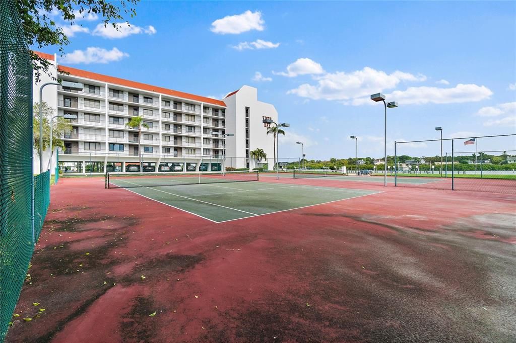 For Rent: $3,900 (2 beds, 2 baths, 1265 Square Feet)