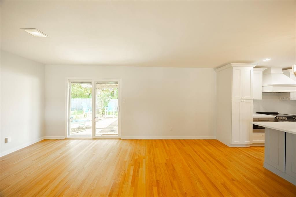 待售: $594,400 (3 贝兹, 2 浴室, 1485 平方英尺)