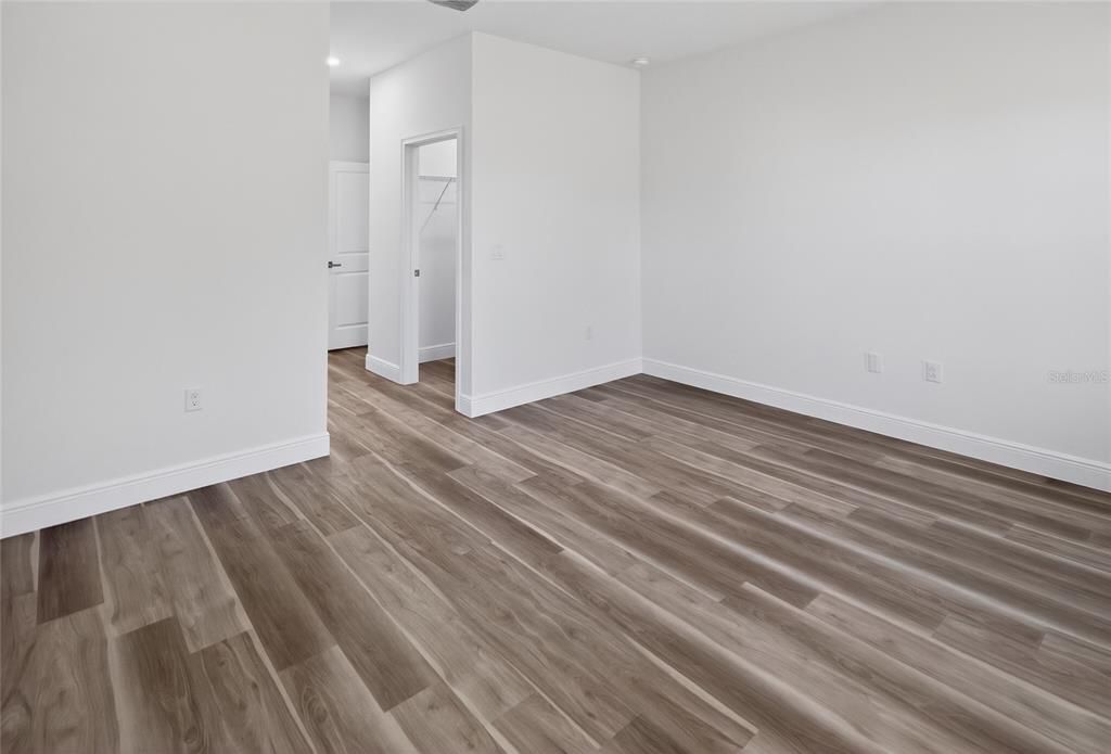 待售: $304,900 (4 贝兹, 2 浴室, 1833 平方英尺)