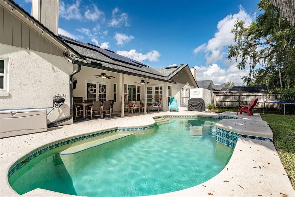 Activo con contrato: $695,000 (4 camas, 3 baños, 2503 Pies cuadrados)