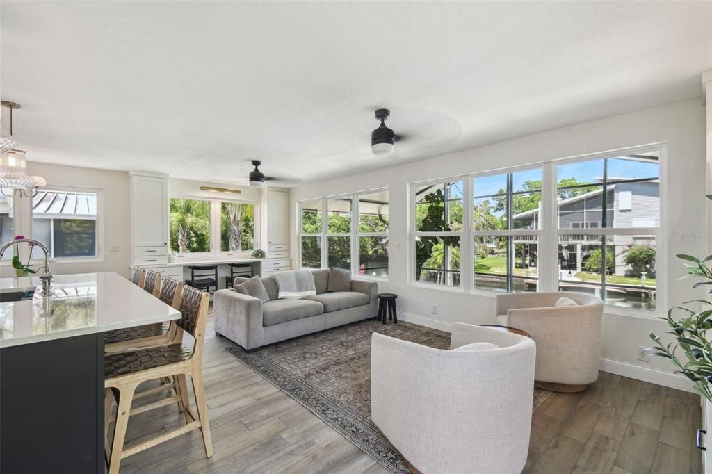 合同活跃: $764,000 (3 贝兹, 2 浴室, 1632 平方英尺)