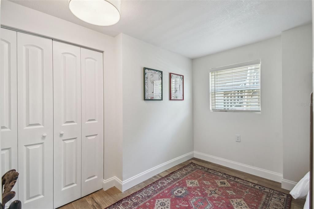 合同活跃: $764,000 (3 贝兹, 2 浴室, 1632 平方英尺)