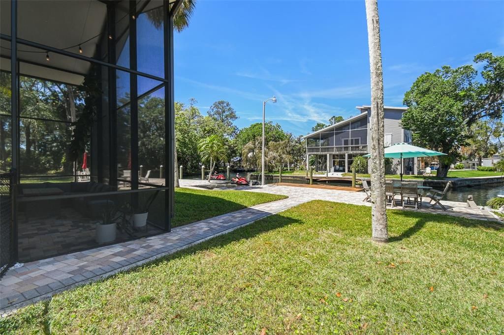 合同活跃: $764,000 (3 贝兹, 2 浴室, 1632 平方英尺)