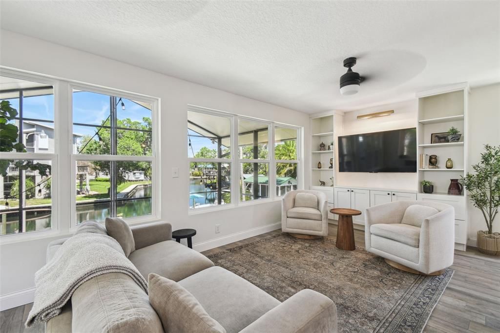 合同活跃: $764,000 (3 贝兹, 2 浴室, 1632 平方英尺)