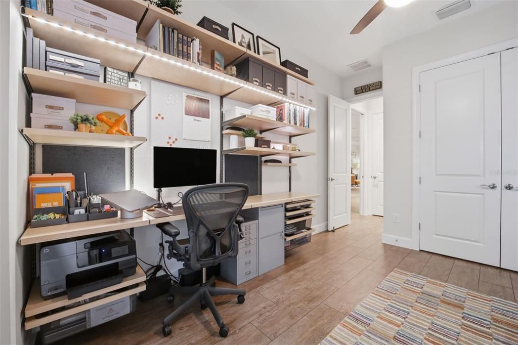 For Sale: $750,000 (3 beds, 3 baths, 2275 Square Feet)