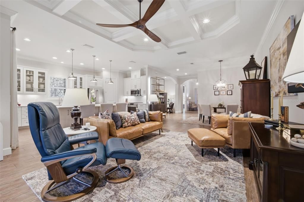 For Sale: $750,000 (3 beds, 3 baths, 2275 Square Feet)