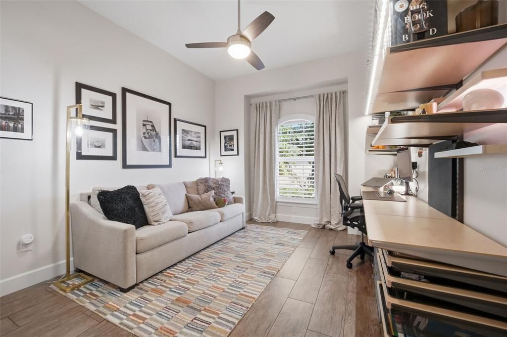 For Sale: $750,000 (3 beds, 3 baths, 2275 Square Feet)