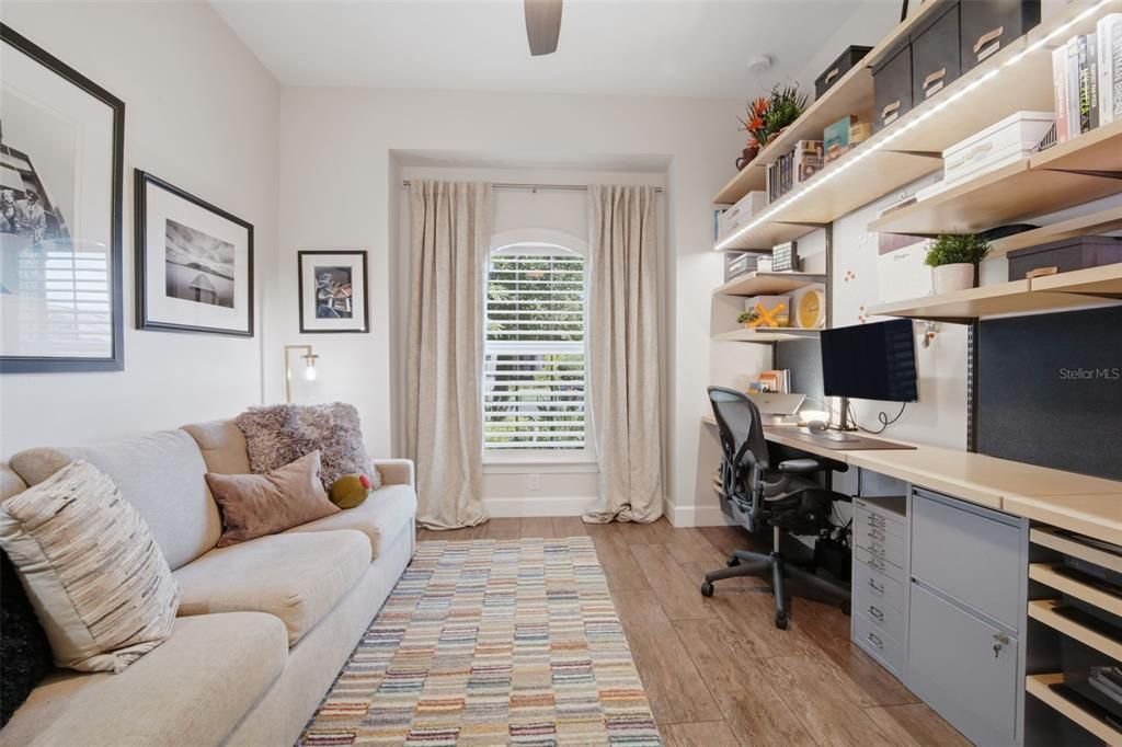 For Sale: $750,000 (3 beds, 3 baths, 2275 Square Feet)