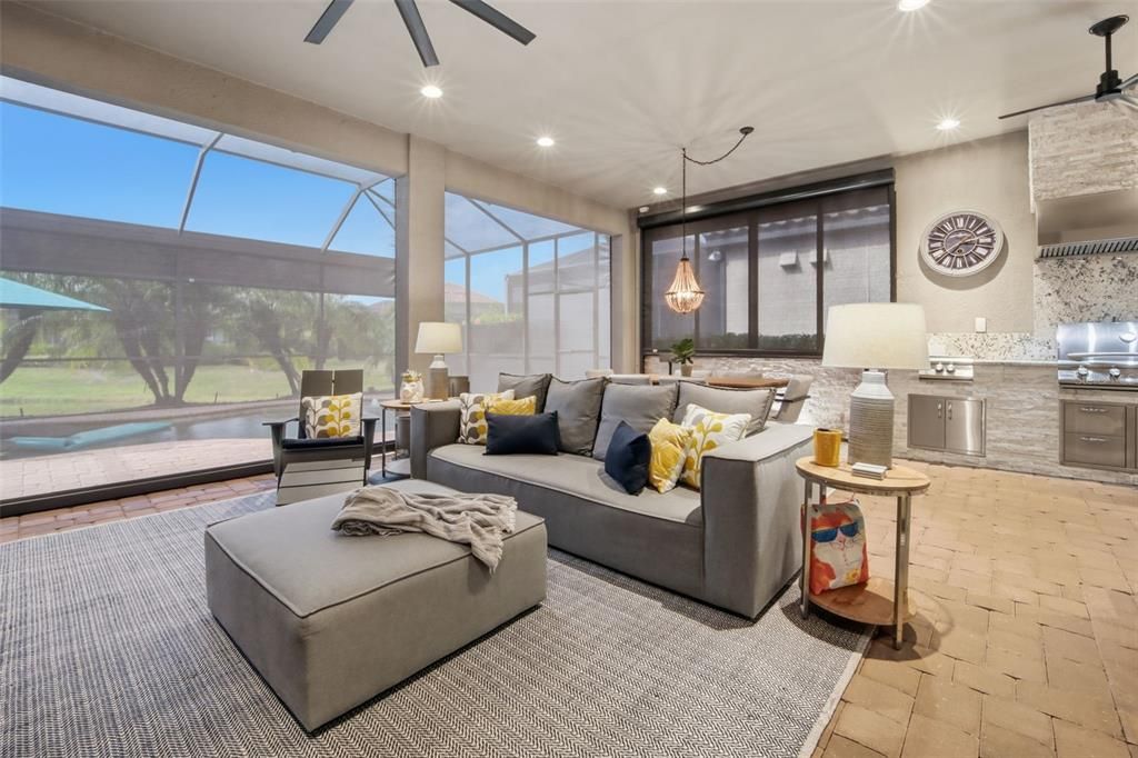 For Sale: $750,000 (3 beds, 3 baths, 2275 Square Feet)