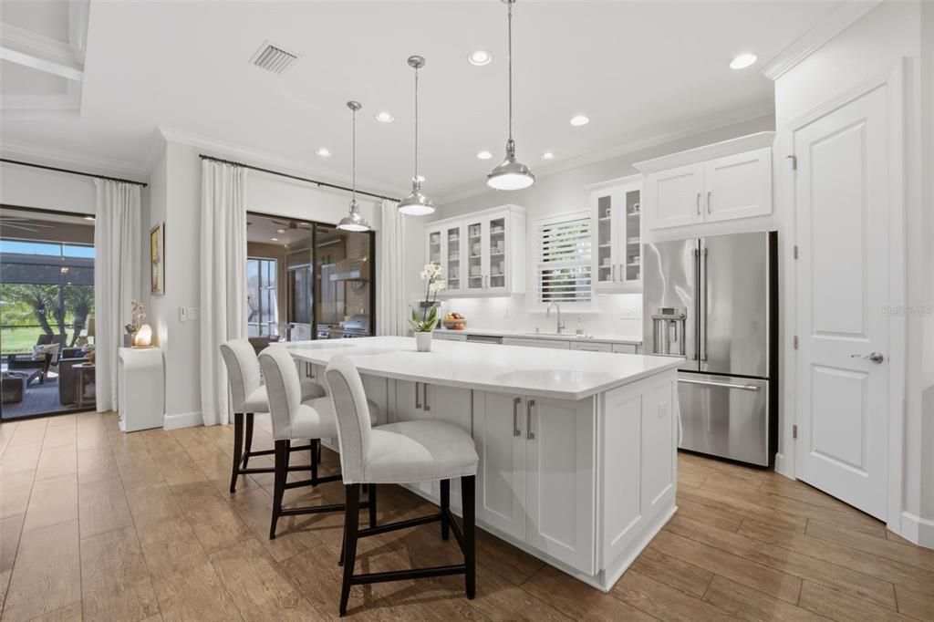 For Sale: $750,000 (3 beds, 3 baths, 2275 Square Feet)