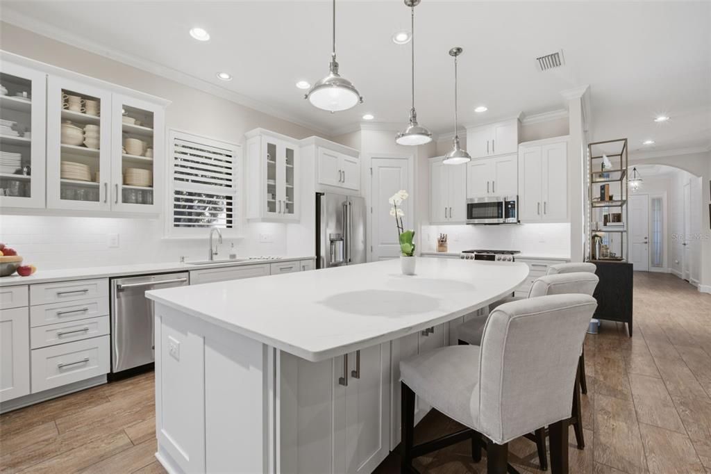 For Sale: $750,000 (3 beds, 3 baths, 2275 Square Feet)