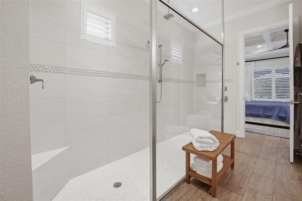 For Sale: $750,000 (3 beds, 3 baths, 2275 Square Feet)