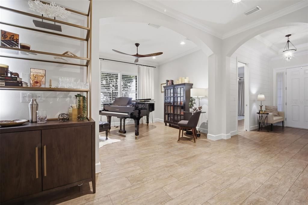 For Sale: $750,000 (3 beds, 3 baths, 2275 Square Feet)