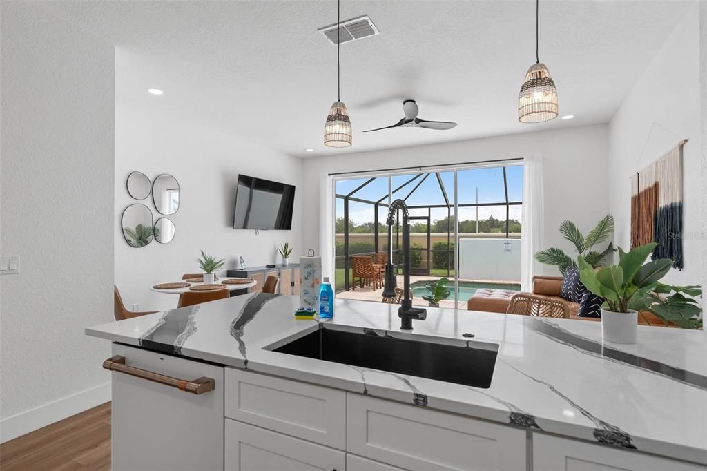 En Venta: $459,900 (3 camas, 3 baños, 1440 Pies cuadrados)