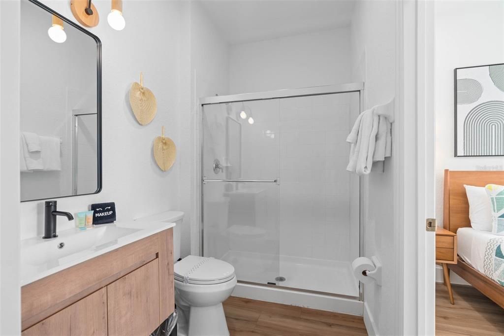 En Venta: $459,900 (3 camas, 3 baños, 1440 Pies cuadrados)