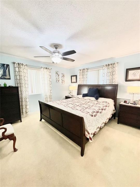 待售: $120,000 (2 贝兹, 2 浴室, 816 平方英尺)