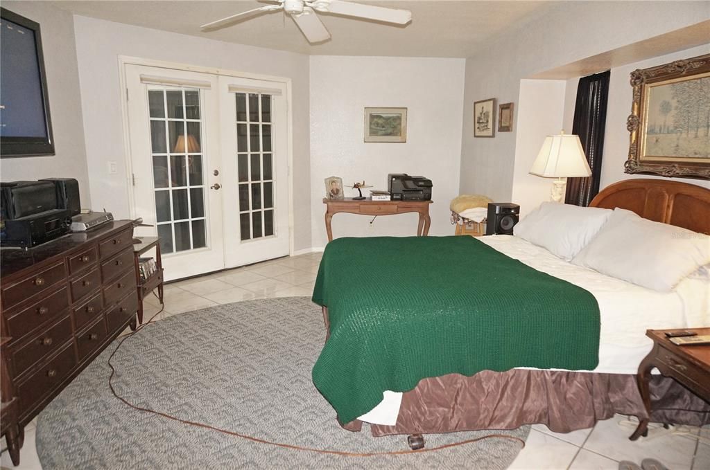 На продажу: $524,500 (3 спален, 2 ванн, 1692 Квадратных фут)