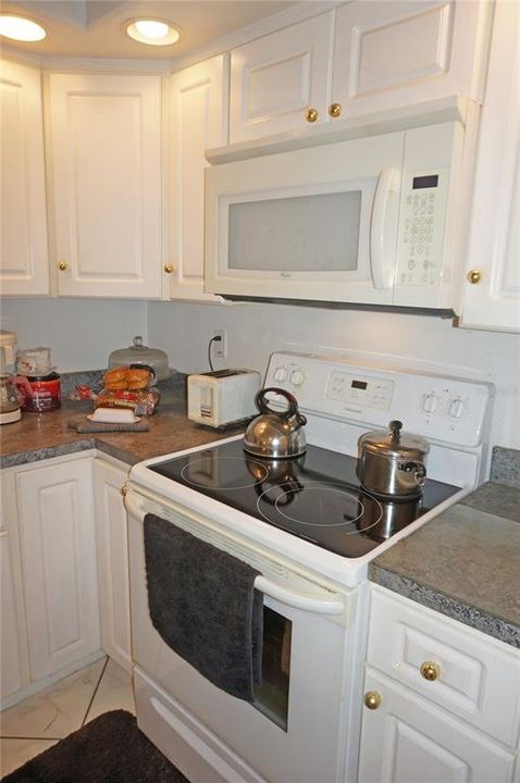 На продажу: $524,500 (3 спален, 2 ванн, 1692 Квадратных фут)