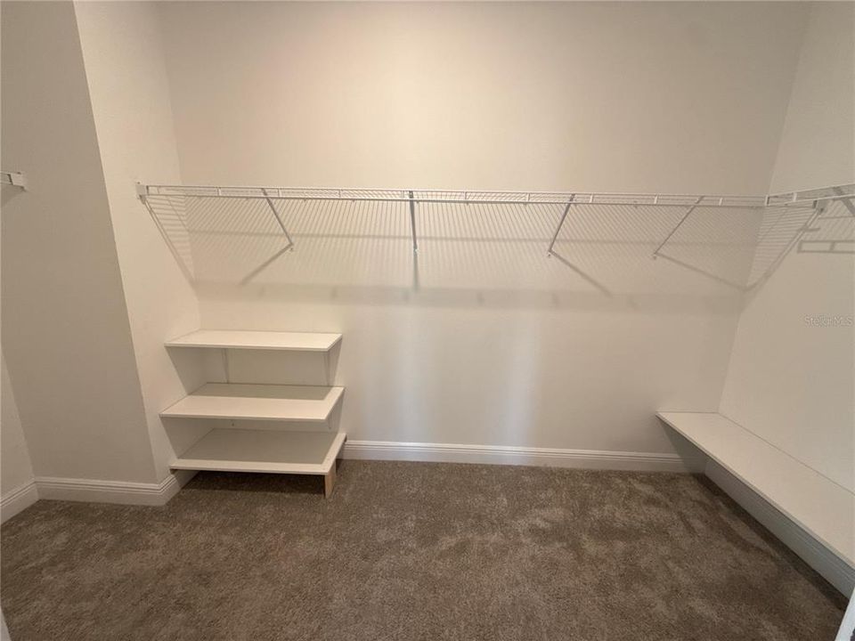 出租: $3,000 (3 贝兹, 3 浴室, 2170 平方英尺)