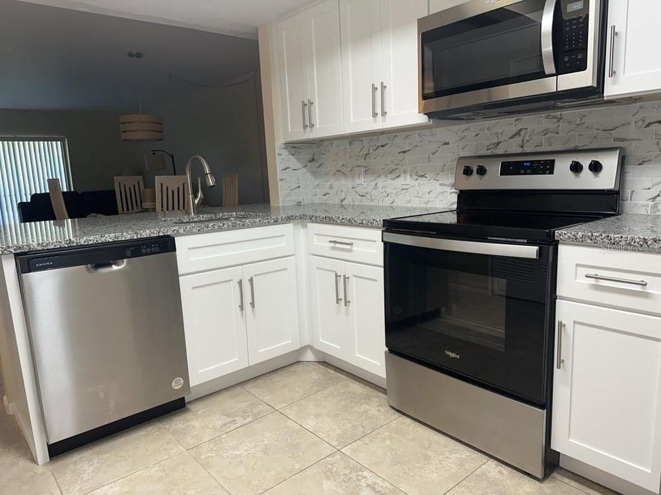 For Rent: $1,695 (2 beds, 2 baths, 1054 Square Feet)