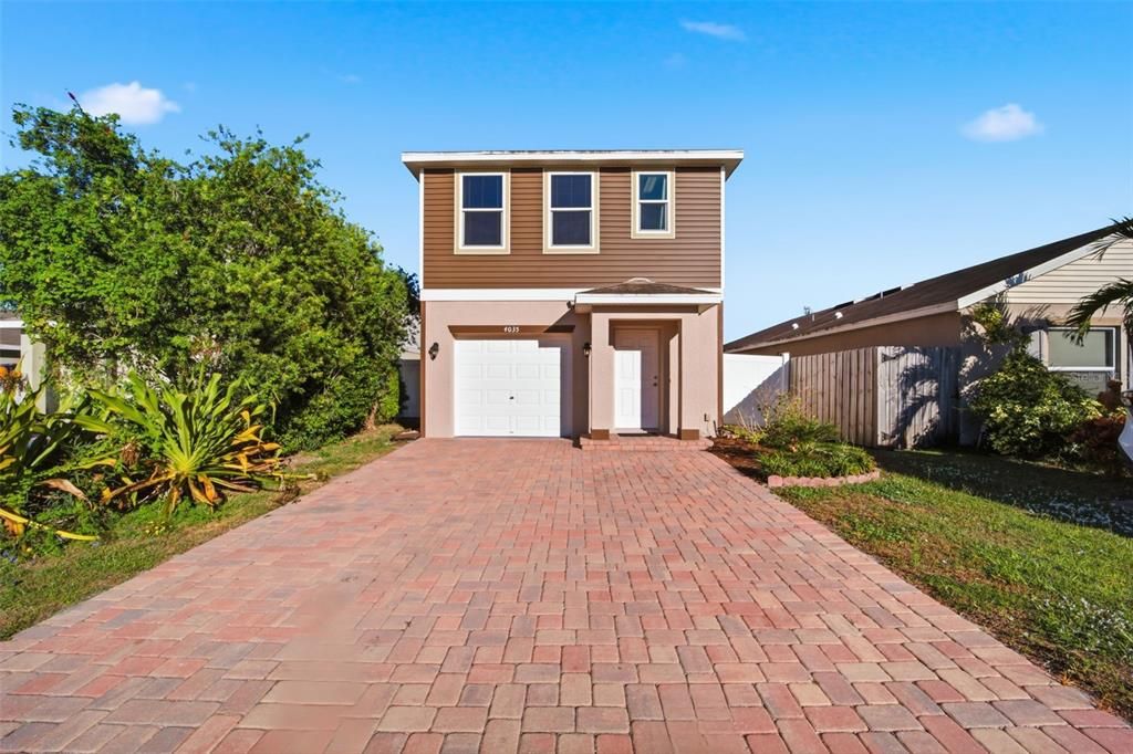 For Sale: $355,000 (3 beds, 2 baths, 1670 Square Feet)