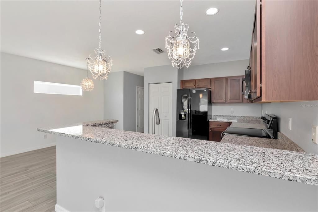 For Sale: $355,000 (3 beds, 2 baths, 1670 Square Feet)