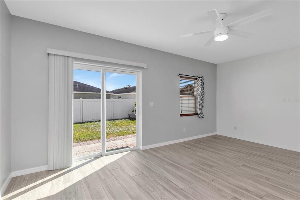 For Sale: $355,000 (3 beds, 2 baths, 1670 Square Feet)