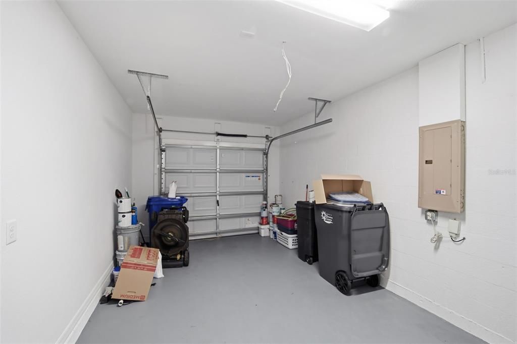 For Sale: $355,000 (3 beds, 2 baths, 1670 Square Feet)