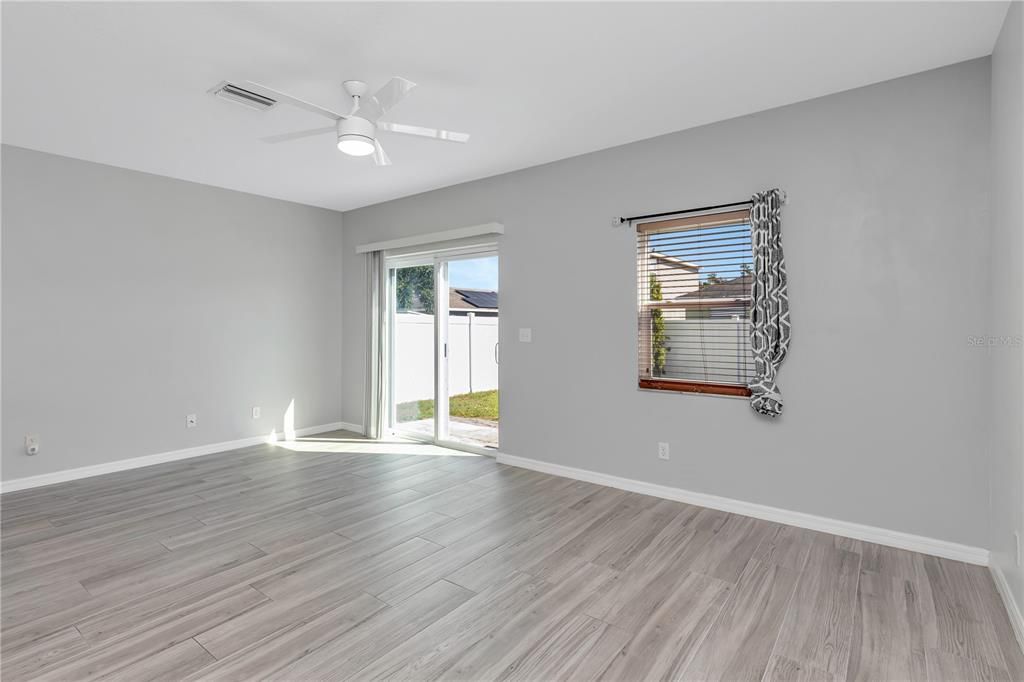 For Sale: $355,000 (3 beds, 2 baths, 1670 Square Feet)