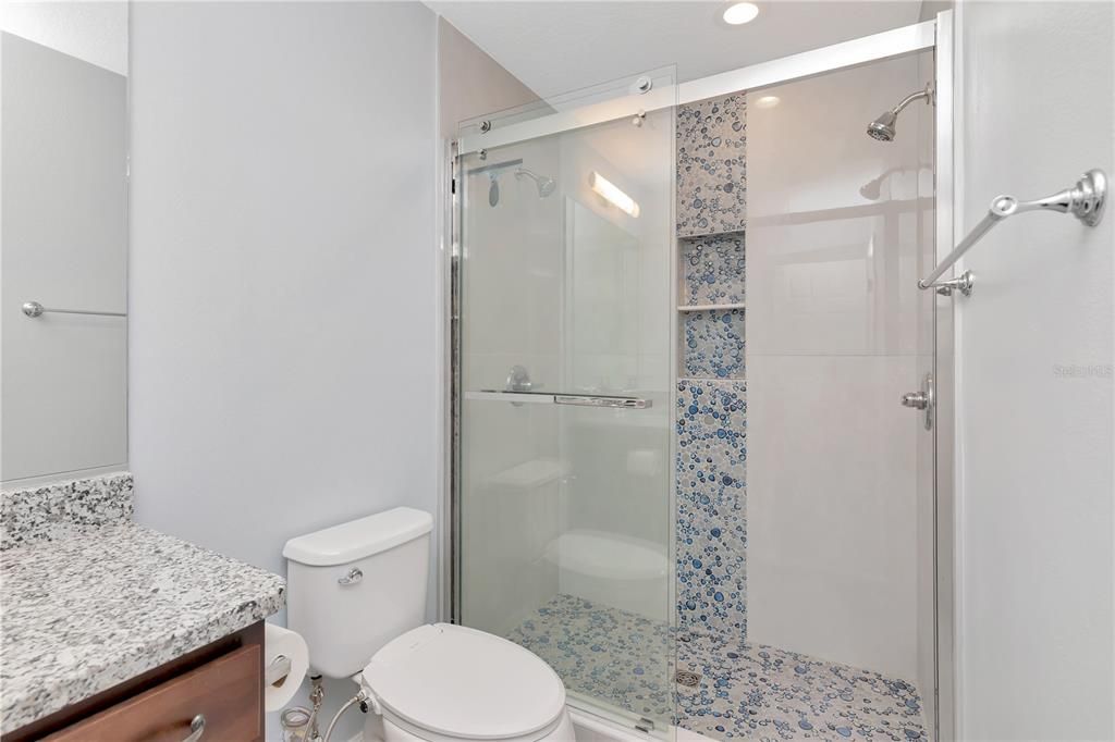 For Sale: $355,000 (3 beds, 2 baths, 1670 Square Feet)