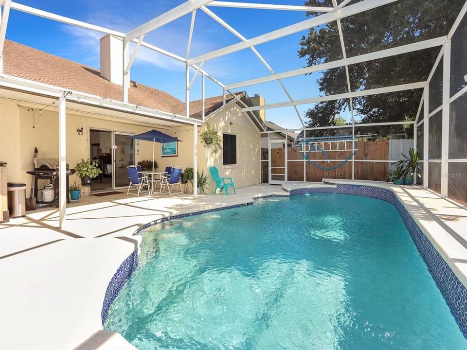 En Venta: $370,000 (3 camas, 2 baños, 1419 Pies cuadrados)