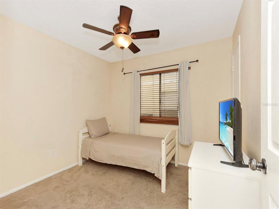 En Venta: $370,000 (3 camas, 2 baños, 1419 Pies cuadrados)