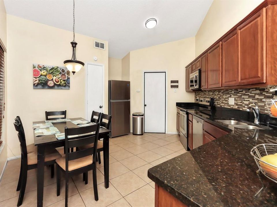 En Venta: $370,000 (3 camas, 2 baños, 1419 Pies cuadrados)