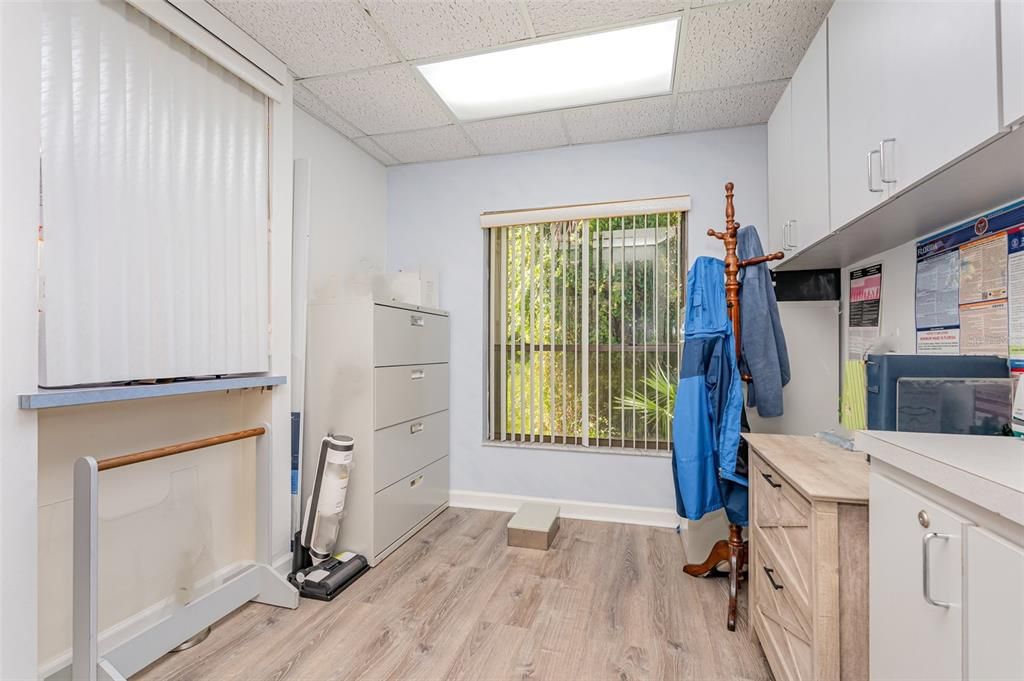 待售: $395,000 (0 贝兹, 0 浴室, 1870 平方英尺)