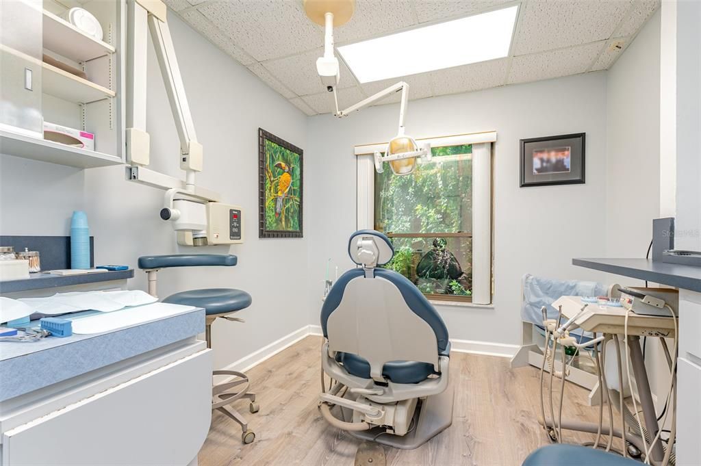 待售: $395,000 (0 贝兹, 0 浴室, 1870 平方英尺)