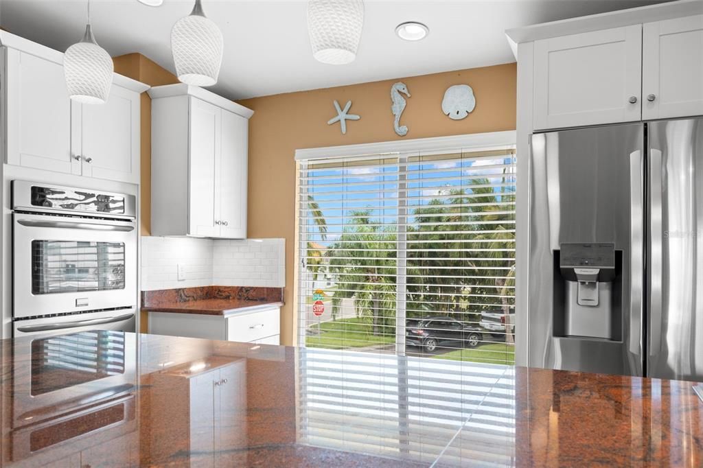 На продажу: $969,000 (2 спален, 2 ванн, 2366 Квадратных фут)