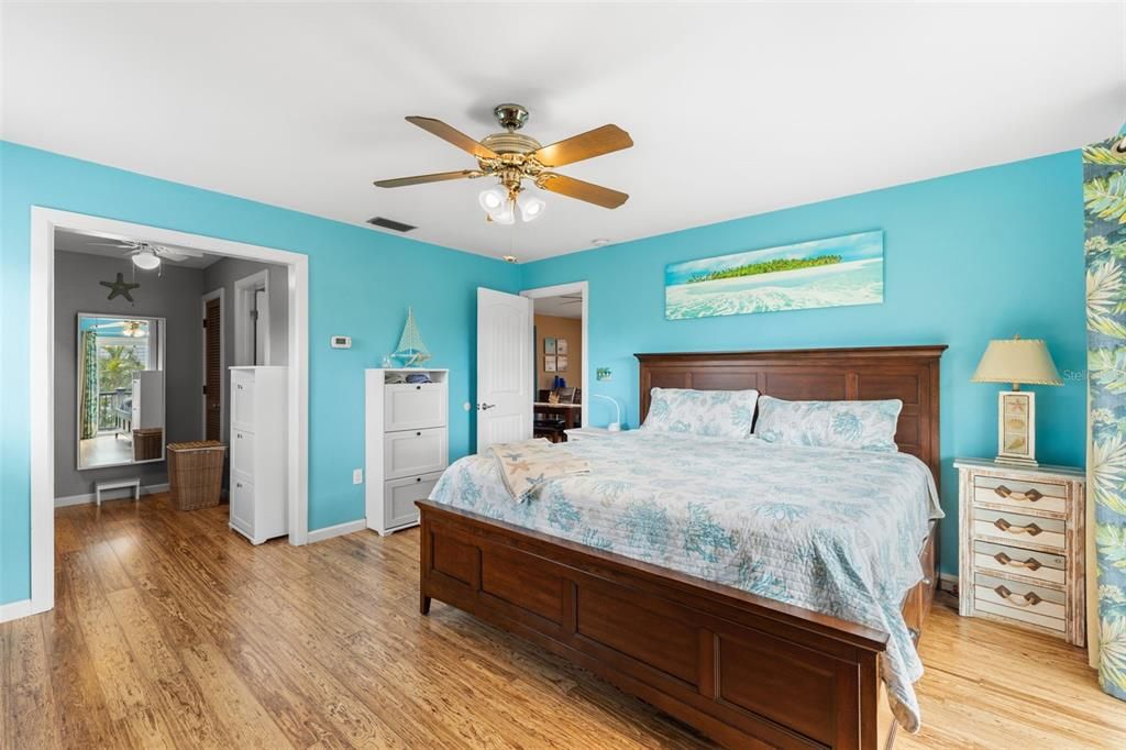 На продажу: $969,000 (2 спален, 2 ванн, 2366 Квадратных фут)