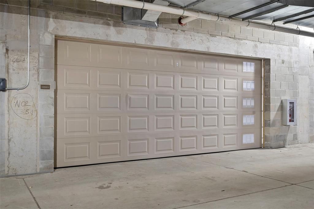 合同活跃: $5,000,000 (3 贝兹, 3 浴室, 3341 平方英尺)